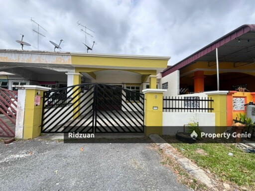Single Storey House, Taman Putrimas, Simpang Renggam