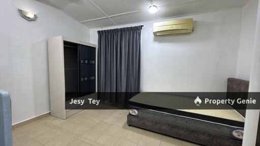 Taman Pelangi Multiple Rooms for Rent