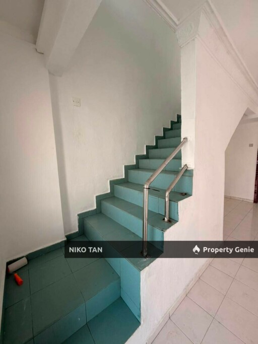 Jalan Ciku 2Sty Low Cost With Fully Renovated & Extended Kitchen For Sale