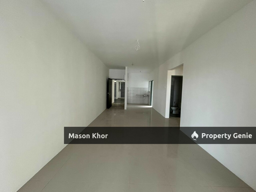 THE STONE CONDOMINIUM 1000sf HIGH FLOOR PAYA TERUBONG