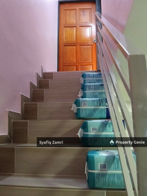 TERES 2 TINGKAT TAMAN TAS RIA, KUANTAN