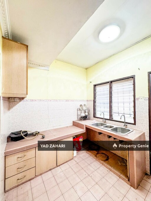Nusa Subang, Subang | 2-Storey Terrace 4 Bedrooms | RM750K - Endlot, Kitchen Extended & Renovated