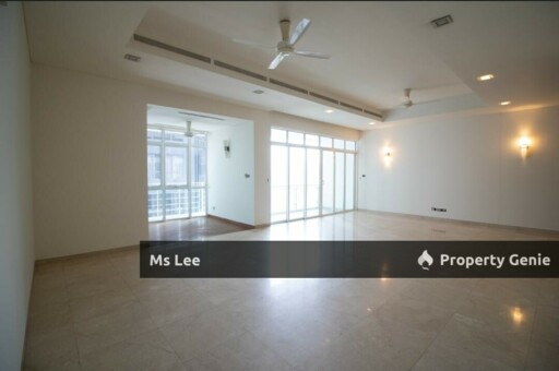 The Pearl @ KLCC-Level 17 private lift- Sale below bank value Rm480k