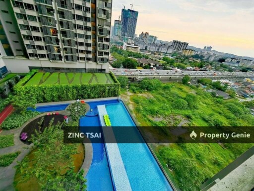 Petalz Residences {Save RM 54,000} 5 mins Drive to Petaling KTM Station_10 mins Drive to Mid Valley Megamall