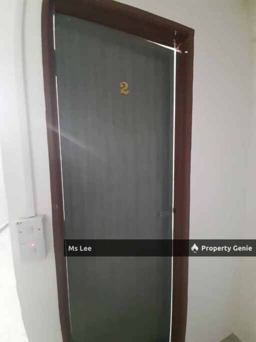 Male Room 2 RM550 @ 1st Floor Shop Apt-Sek 7-Shah Alam-near UITM-Ready Now