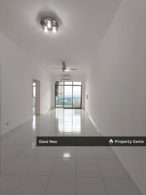 Jentayu Residensy | 3 Beds 2 Baths | Partial Furnished | Middle Floor