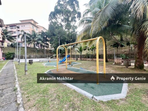 [Corner] Saujana Apartment, Damansara Damai