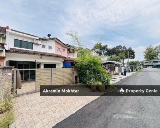 Freehold & Fully Renovated | 2 Storey Terrace Intermediate PU 10 @ Taman Puchong Utama, Puchong