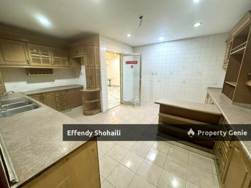 SHAH ALAM SEKSYEN 9 SEMI D