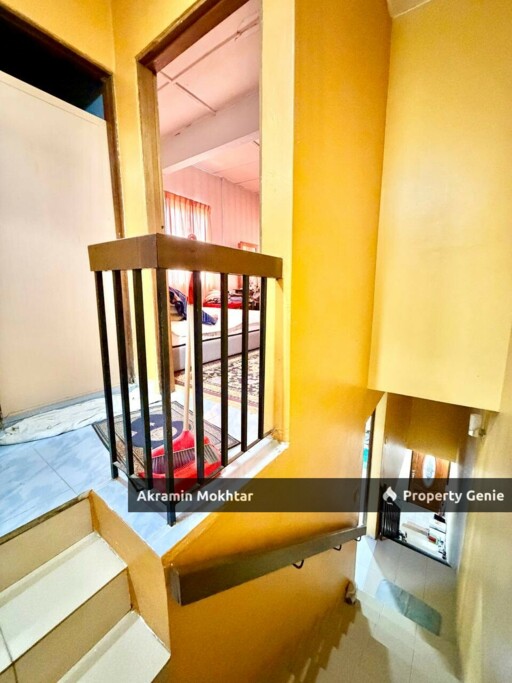END LOT & FULLY RENOVATED | 3 Storey Terrace Taman Seraya Ampang