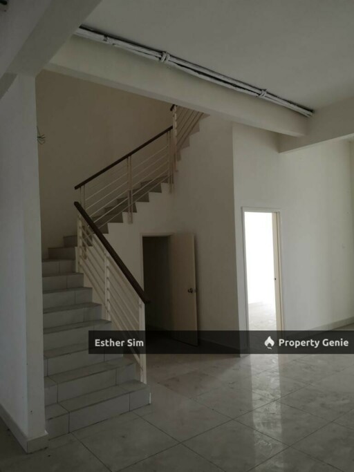 3.5-Storey Corner House @ Bukit Tengah, Jln Song Bang Kheng. [3770sqft, 5+1R](Gated/Guarded With Full Facilities)
