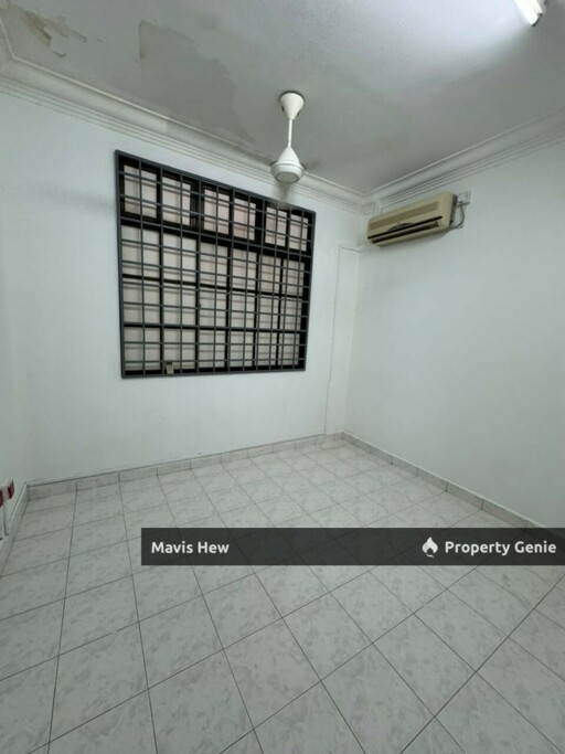 For Rent, Taman Rinting @JALAN BERINGIN 1X, 1.5-Storey, Partial Furnished