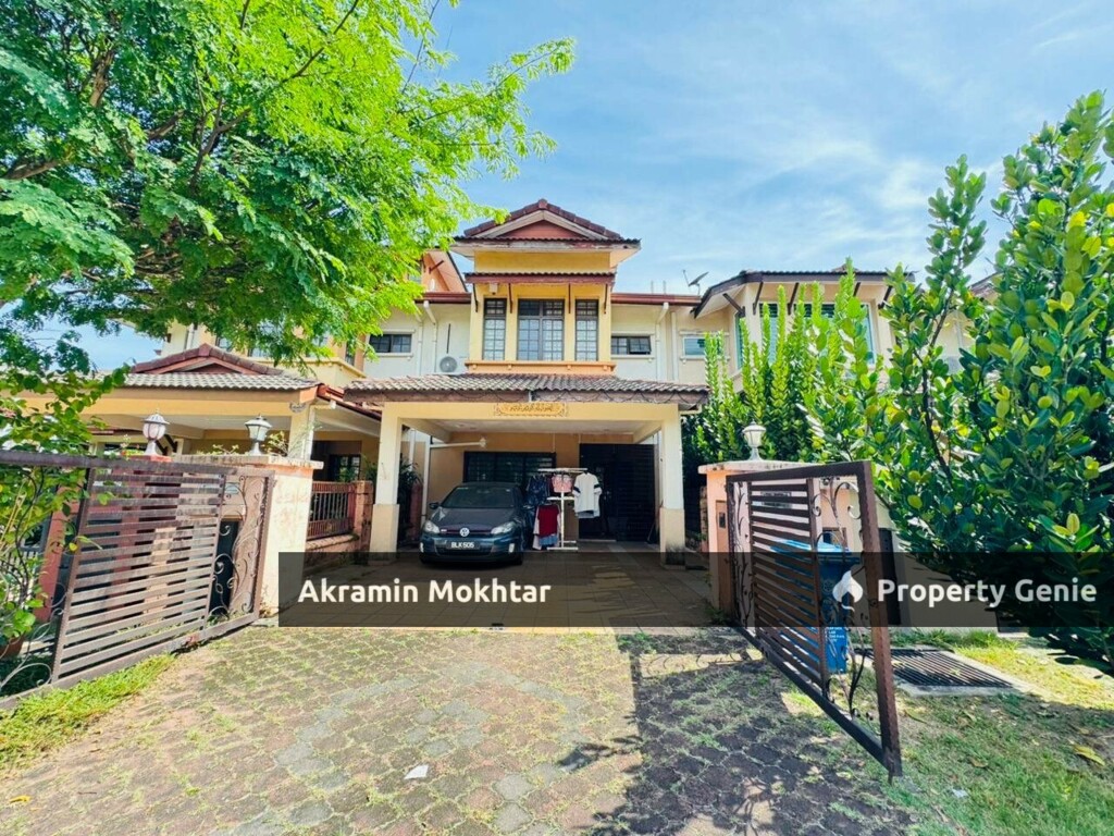 FREEHOLD RENOVATED 2 Storey Superlink Jalan Rabung, Bukit Jelutong .