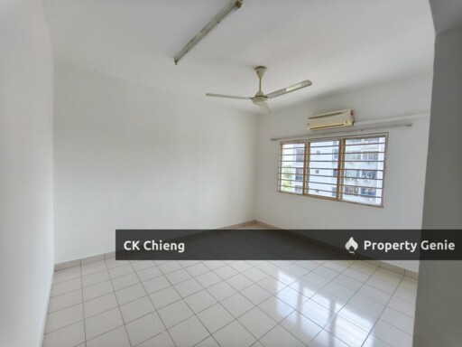 Suriamas Condo Rent, Partly Furnished 4 Rooms, Bandar Sunway PJS10