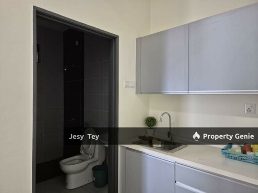Austin 18 Office For Rent