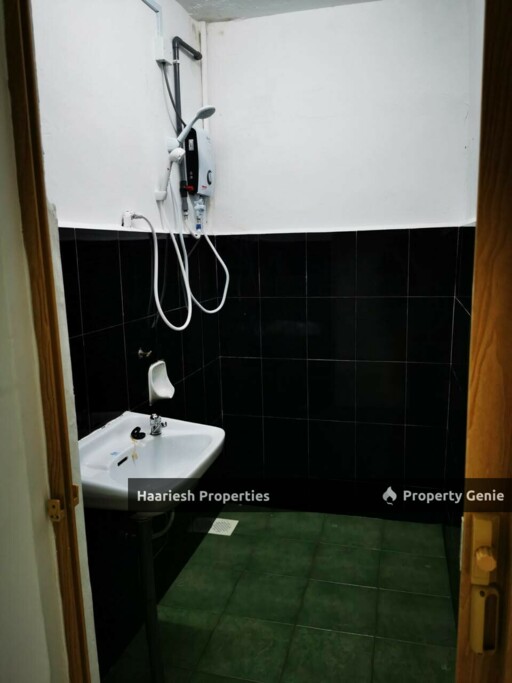 SINGLE STOREY HOUSE FOR RENT JALAN PERAK 7, TAMAN SRI SKUDAI, SKUDAI, JOHOR