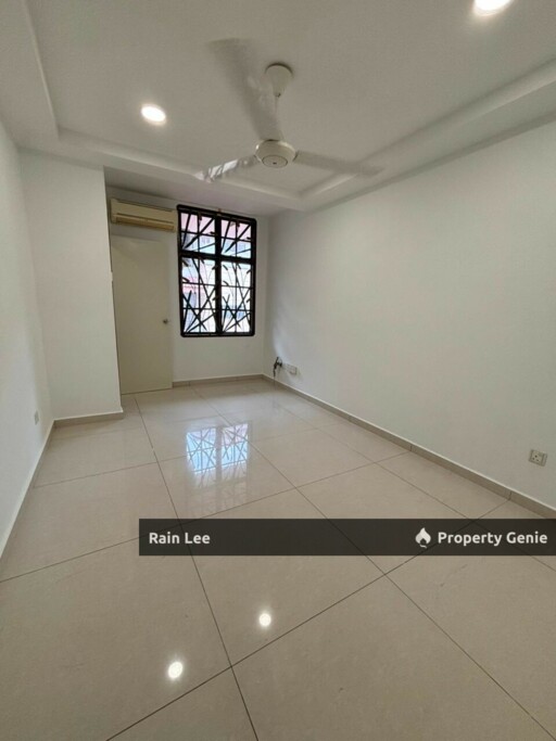 Freehold / Fully Extended / 3 Storey Terrace for Sale / Intermediate Lot / Near Pavilion Bukit Jalil /24Hrs Security with Gated & Guarded
