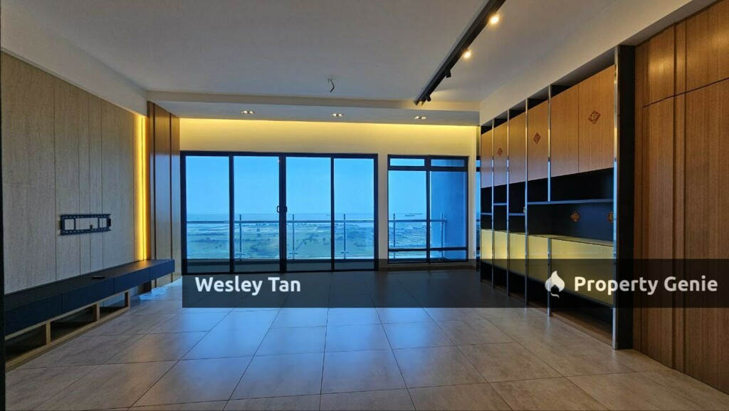 Atlantis Residence Kota 3 Rooms 3 Baths Fully Fitted & Furnished Seaview 3 Parking Lots