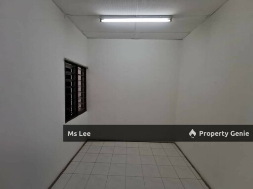 3rd Floor Shop Apartment @ Taman Sri Kuching, KL-Ready 30/9