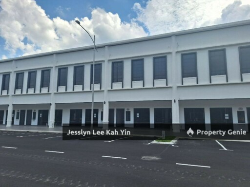 Eco Majestic, Semenyih Shop