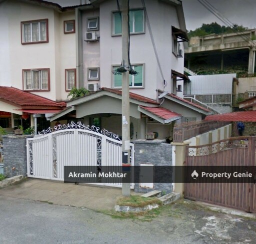FREEHOLD & END LOT | 3 Storey Terrace House  Jalan BP 7/1  Taman Bukit Permata Batu Caves