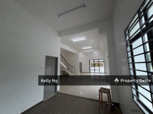 Double Sty Endlot Brand New House At Taman Melati Jenjarom For Rent