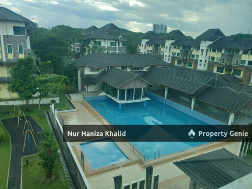 Town House, Lake Valley Avenue 2, Bandar Tun Hussein On Cheras Selangor