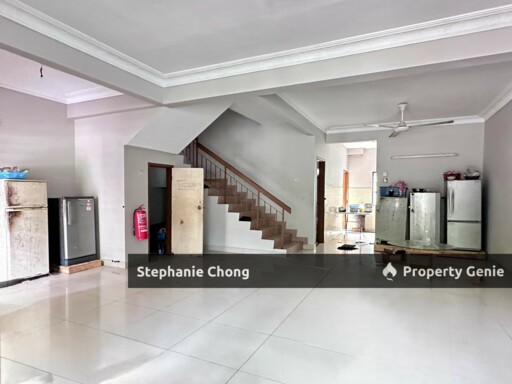 2-Storey Terrace House in Taman Puchong Utama, Freehold