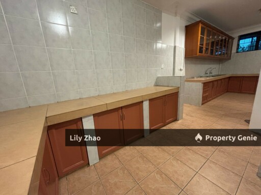 Semi Detached Landed House, 4Bed 3Bath Furnished, Spacious, Big Land, Taman BDC, Kolombong, Kota Kinabalu.