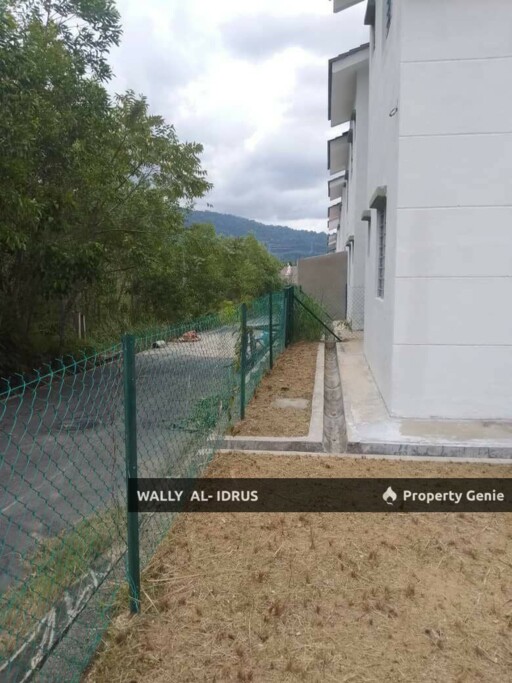 2 Storey Terrace House Corner Lot