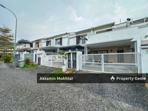 Freehold & Fully Renovated | 2 Storey Terrace Laman Delfina Nilai Impian Nilai N9