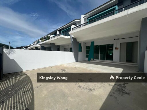 Mosey Hill Lahat Double Storey Terrace House Brand New Gated Guarded Good Condition