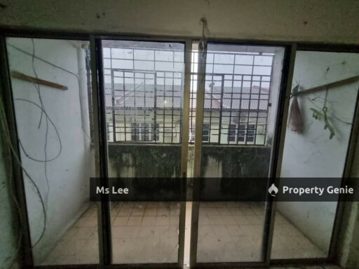 1st Floor Shop Apartment-Taman Sentosa,Klang-Sale Below Bank Value 15K