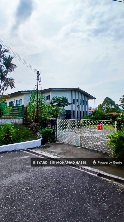 2 Storey End Lot Bungalow, Seksyen 5 Petaling Jaya.