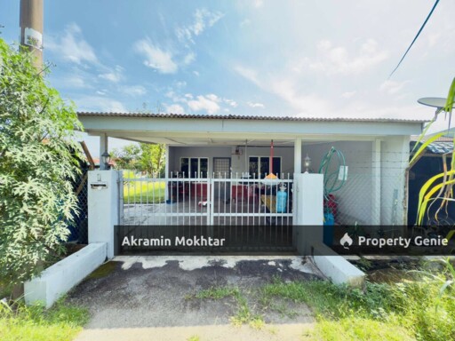 CORNER LOT 1 Storey Terrace Taman Sri Nanding, Hulu Langat Selangor .