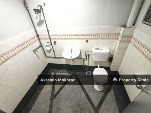 Freehold, Fully Extended & Renovated | Double Storey Terrace (Intermediate)  Desa 12, Bandar Country Homes, Rawang, Selangor.