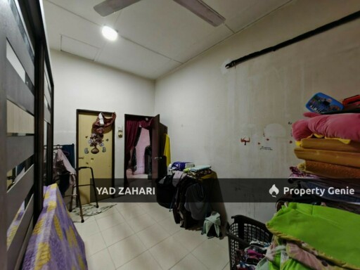 Kampung Lombong, Shah Alam | 1-Storey Terrace 3 Bedrooms | RM339K - Extended Kitchen and Malay Reserve