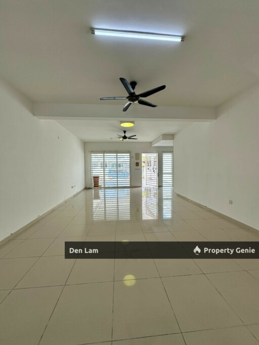 Bandar Sri Sendayan 2sty House Below Value For sale !!