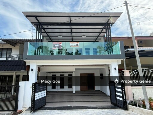 [NEAR MMU] Double Storey Terrace Bukit Beruang