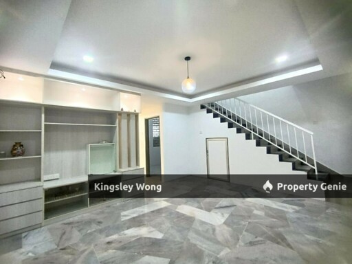 Station 18 Pengkalan Ipoh Double Storey Terrace House Renovated Near Mall Schools Industry