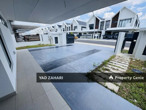 Elmina Green 8, Shah Alam | 2-Storey Semi-D 4+1 Rooms | RM1.8M - 10ft Extra Land at Side & Backyard and Centre of Elmina