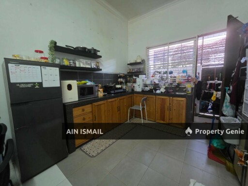 TERES SETINGKAT TAMAN EVERGREEN 2 KOTASAS