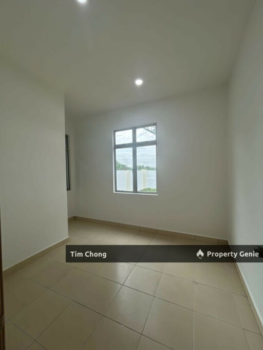 位于Nusa bestari地大大的单层角头来了‼️🏡