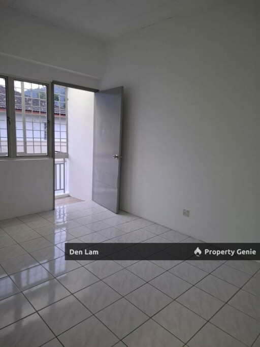 Cheras Awana Apartment for Sale !!