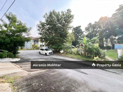 Freehold, Facing Open & Renovated | Double Storey, Taman Bukit Emas @ Seri Kembangan
