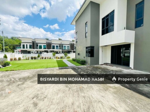 CORNER LOT FULLY FURNISHED & FULLY RENOVATED,  2 Storey Terrace One Park Taman Semenyih Idaman, Semenyih.