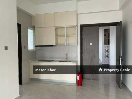 CODRINGTON RESIDENCE CORNER MIDDLE FLOOR SEAVIEW 1615sf 2CP ORIGINAL UNIT GEORGETOWN