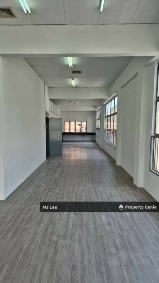 Renovated Corner 2nd Floor Shop Office @ Taman Bayu Perdana, Klang - Ready Unit