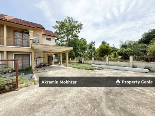 END LOT with EXTRA LAND 2 Storey SEMI-D Cluster Alam Suria, Puncak Alam   .