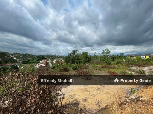 SUNGAI MERAB KAJANG BANGLO LOT
